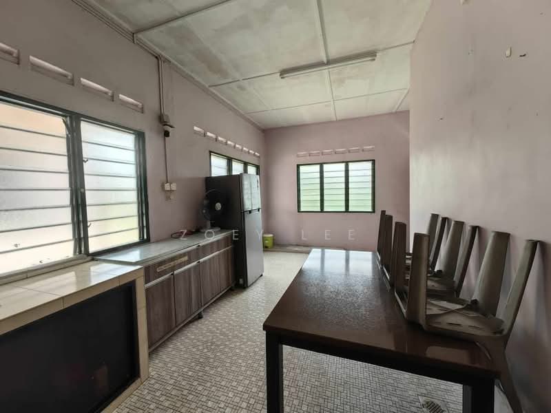 Rumah Berkembar untuk Dijual di Taman Iskandar (Johor Bahru) - Zoey Lee - Kitchen - PropertyGuru.com.my