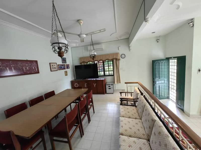 Rumah Berkembar untuk Dijual di Taman Iskandar (Johor Bahru) - Zoey Lee - Dining Room - PropertyGuru.com.my