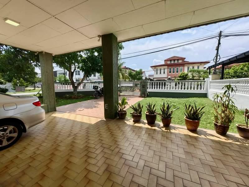 Rumah Berkembar untuk Dijual di Taman Iskandar (Johor Bahru) - Zoey Lee - Exterior - PropertyGuru.com.my