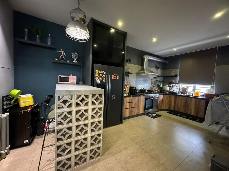 Rumah Teres 2 Tingkat untuk Dijual di Bandar Pulai Jaya (Kulai) - Lucas Lee - Kitchen - PropertyGuru.com.my
