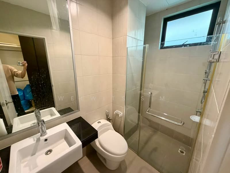 Bungalow for Rent in Batu Ferringhi (Penang) - Welwits Sim - Bathroom - PropertyGuru.com.my