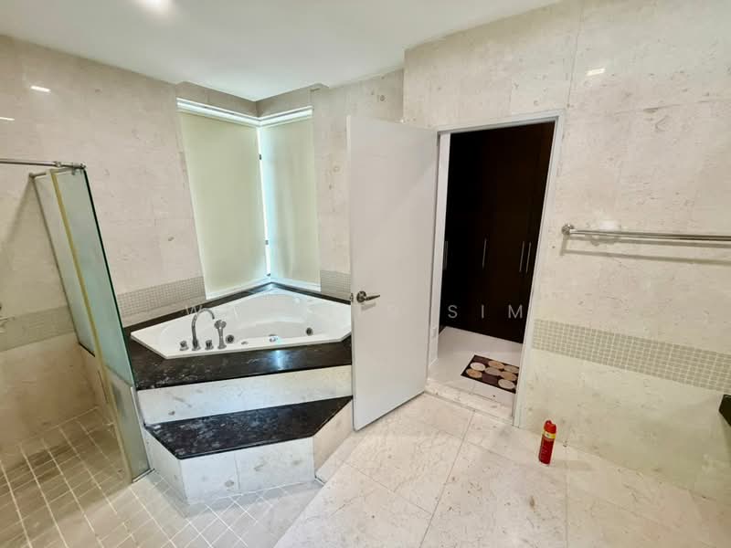 Bungalow for Rent in Batu Ferringhi (Penang) - Welwits Sim - Bathroom - PropertyGuru.com.my