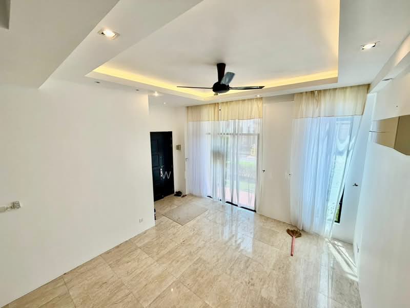 Bungalow for Rent in Batu Ferringhi (Penang) - Welwits Sim - Living Room - PropertyGuru.com.my