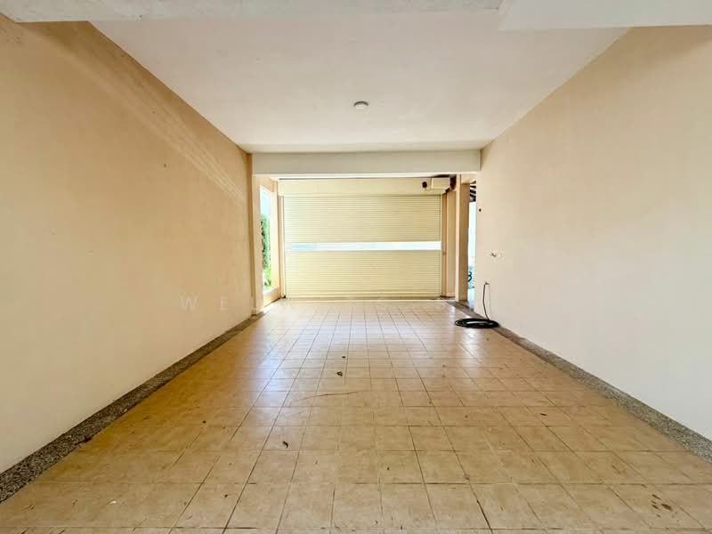 Bungalow for Rent in Batu Ferringhi (Penang) - Welwits Sim - Car Park - PropertyGuru.com.my