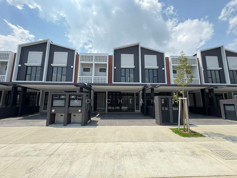 Rumah Teres 2 Tingkat untuk Dijual di Shah Alam (Selangor) - KC Cheah - Exterior - PropertyGuru.com.my