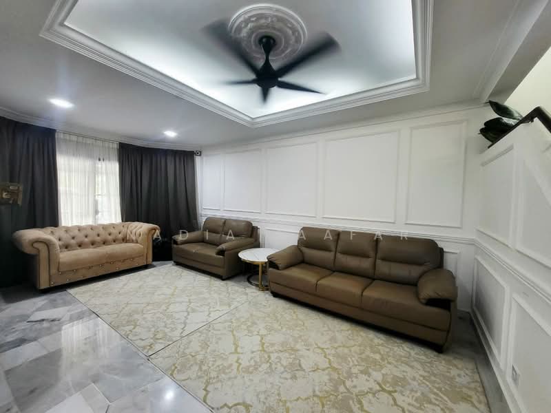 2-storey Terraced House for Sale in Bukit Jelutong (Shah Alam) - Nadia Jaafar - Living Room - PropertyGuru.com.my