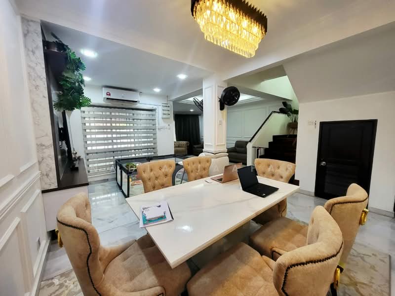 2-storey Terraced House for Sale in Bukit Jelutong (Shah Alam) - Nadia Jaafar - Interior - PropertyGuru.com.my