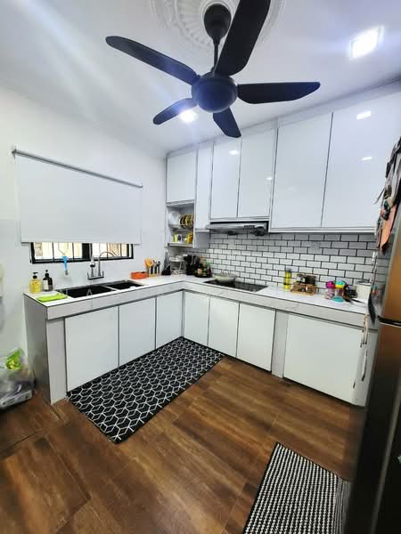 2-storey Terraced House for Sale in Bukit Jelutong (Shah Alam) - Nadia Jaafar - Kitchen - PropertyGuru.com.my