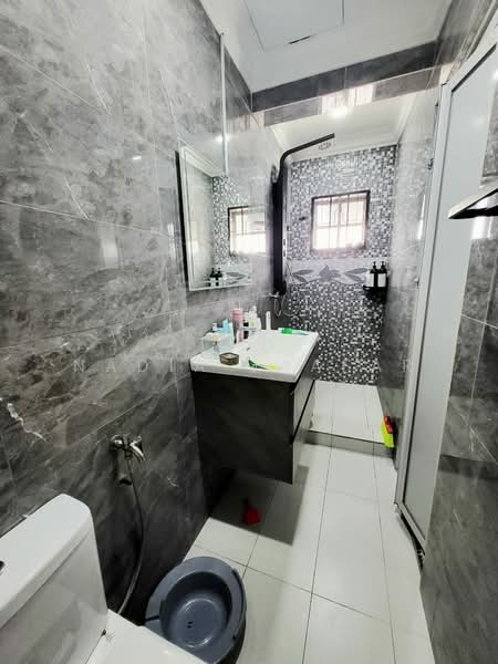 2-storey Terraced House for Sale in Bukit Jelutong (Shah Alam) - Nadia Jaafar - Bathroom - PropertyGuru.com.my