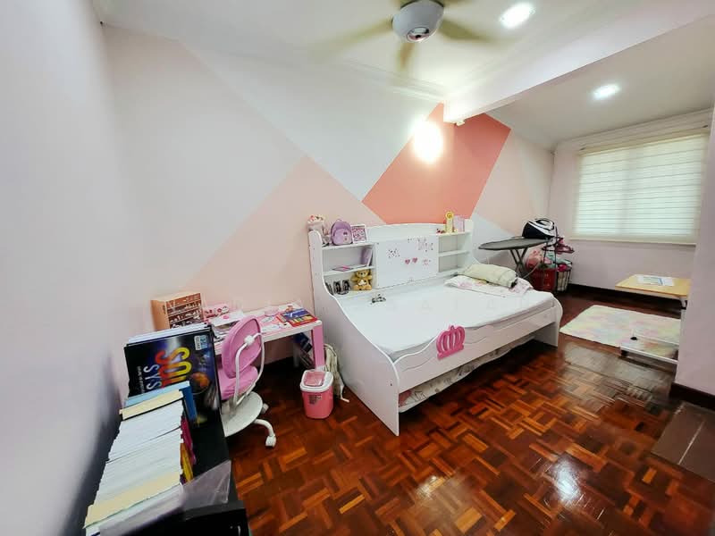 2-storey Terraced House for Sale in Bukit Jelutong (Shah Alam) - Nadia Jaafar - Bedroom - PropertyGuru.com.my