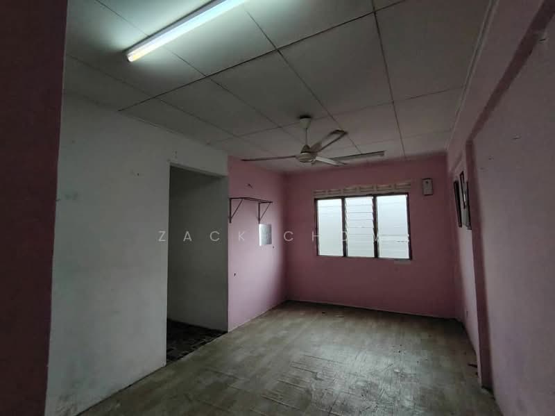 Flat for Sale at Taman Plentong Utama - Zack Chow - Interior - PropertyGuru.com.my