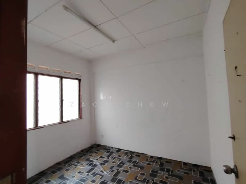 Flat for Sale at Taman Plentong Utama - Zack Chow - Interior - PropertyGuru.com.my
