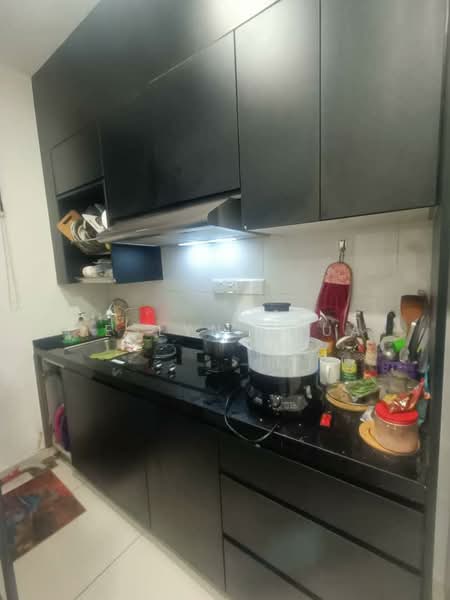Servis Apartment untuk Disewa di Kenwingston Skylofts - Jeslyn Chua - Kitchen - PropertyGuru.com.my