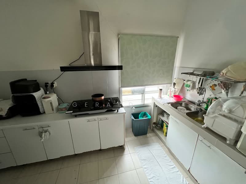 2.5-storey Terraced House for Sale in Ampang (Selangor) - Gerald Ng - Kitchen - PropertyGuru.com.my