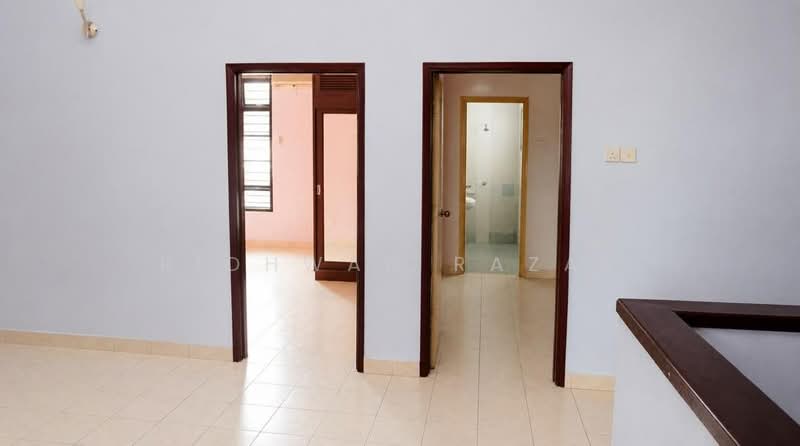 2-storey Terraced House for Sale in Bukit Jelutong (Shah Alam) - Ridhwan Razak - Interior - PropertyGuru.com.my