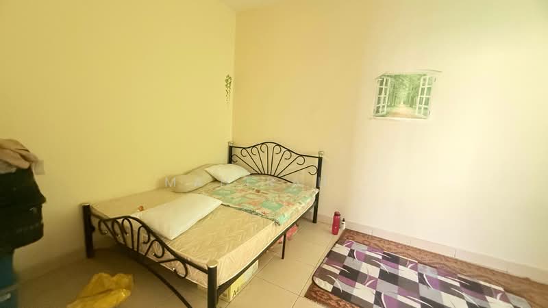 2-storey Terraced House for Sale in Taman Impian Putra (Bangi) - Mahirah . - Bedroom - PropertyGuru.com.my