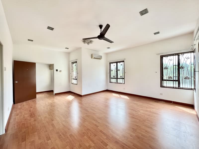 Rumah Berkembar untuk Dijual di Batu 9 (Cheras) - Angel Tan - Living Room - PropertyGuru.com.my