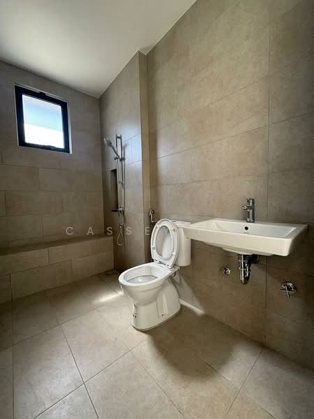 Semi-Detached House for Sale in Shah Alam (Selangor) - Cassey Lim - Bathroom - PropertyGuru.com.my