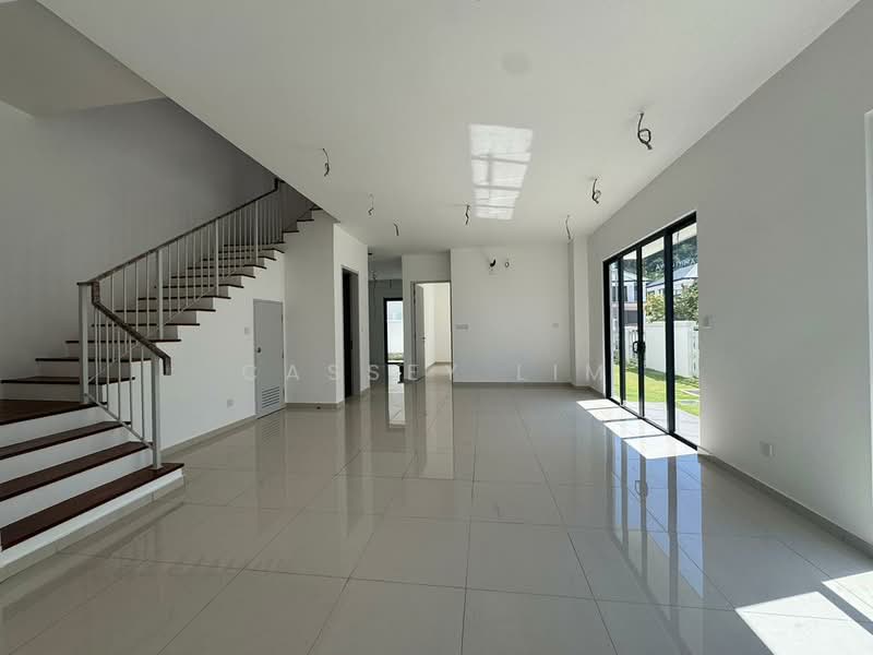 Semi-Detached House for Sale in Shah Alam (Selangor) - Cassey Lim - Living Room - PropertyGuru.com.my