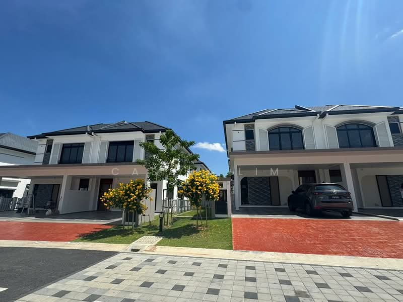 Semi-Detached House for Sale in Shah Alam (Selangor) - Cassey Lim - Exterior - PropertyGuru.com.my