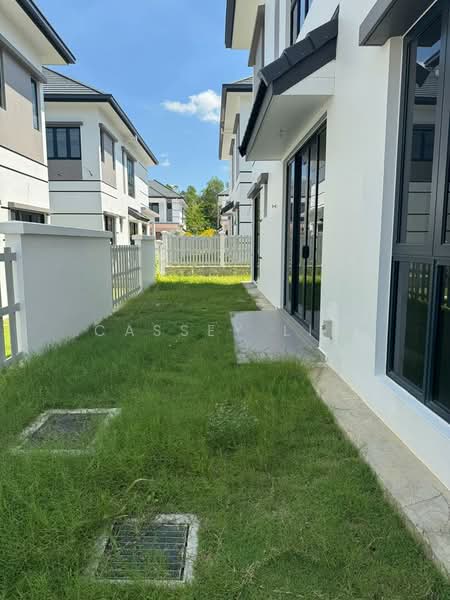 Semi-Detached House for Sale in Shah Alam (Selangor) - Cassey Lim - Exterior - PropertyGuru.com.my