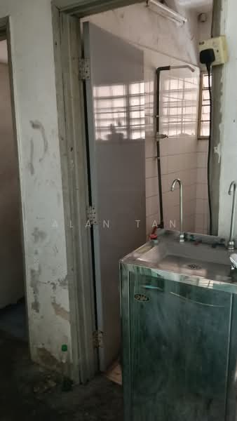 Factory for Rent in U5, Bandar Pinggiran Subang (Shah Alam) - Alan Tan - Interior - PropertyGuru.com.my