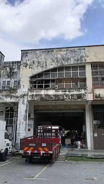 Factory for Rent in U5, Bandar Pinggiran Subang (Shah Alam) - Alan Tan - Exterior - PropertyGuru.com.my
