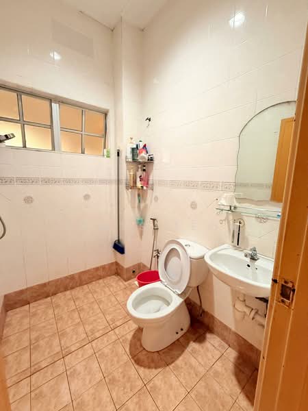 2-storey Terraced House for Sale in Bandar Bukit Tinggi 2 (Klang) - James Teoh - Bathroom - PropertyGuru.com.my