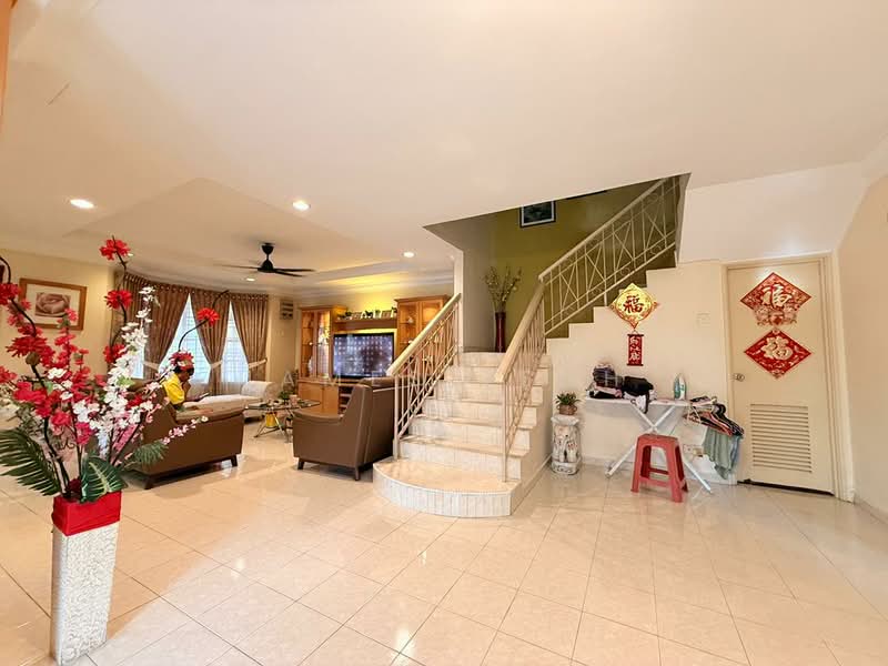 2-storey Terraced House for Sale in Bandar Bukit Tinggi 2 (Klang) - James Teoh - Living Room - PropertyGuru.com.my