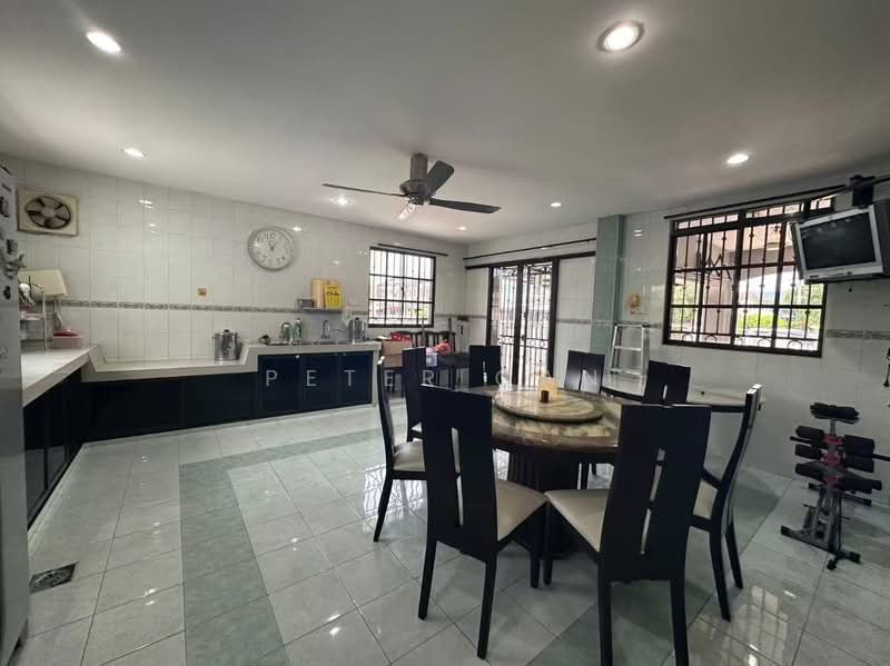 2-storey Terraced House for Sale in Ipoh (Perak) - Peter Gan - Kitchen - PropertyGuru.com.my