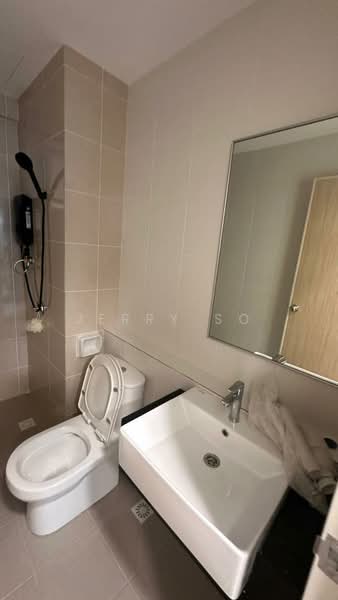 Kondominium untuk Disewa di Havana Beach Residences - Jerry So - Bathroom - PropertyGuru.com.my