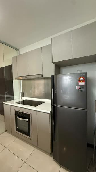 Servis Apartment untuk Dijual di Crescent Bay Suites (Teluk Bayu) - Eric Lee - Kitchen - PropertyGuru.com.my