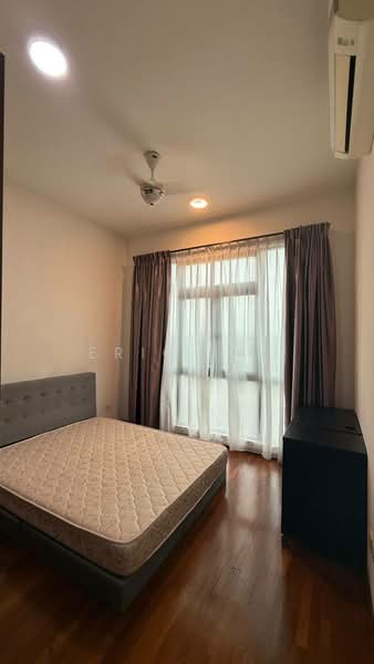 Servis Apartment untuk Dijual di Crescent Bay Suites (Teluk Bayu) - Eric Lee - Bedroom - PropertyGuru.com.my