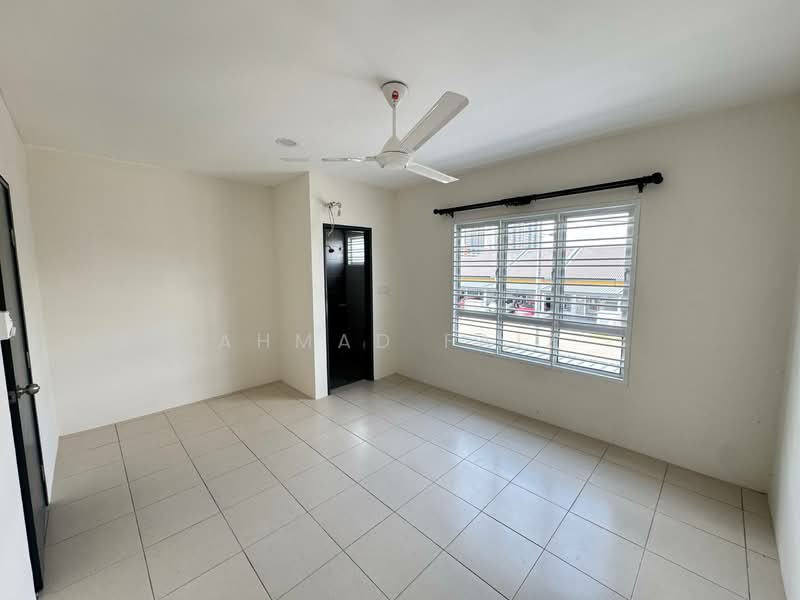 2-storey Terraced House for Rent in Dengkil (Selangor) - Ahmad Faiz - Interior - PropertyGuru.com.my