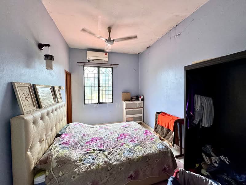 2-storey Terraced House for Sale in Taman Pelangi (Rawang) - Elwin Mah - Bedroom - PropertyGuru.com.my
