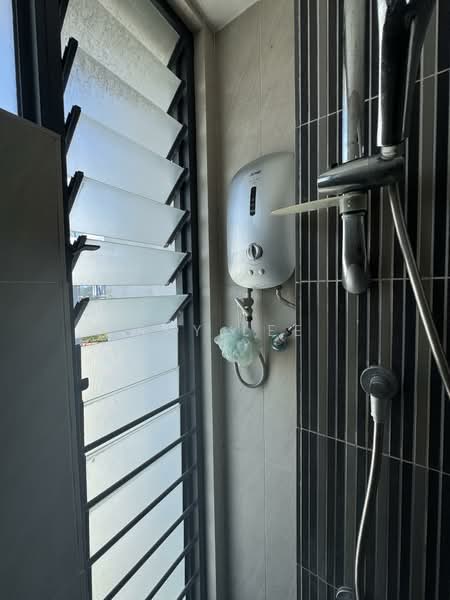 Servis Apartment untuk Disewa di Jaya One Residences - Ray Lee - Bathroom - PropertyGuru.com.my