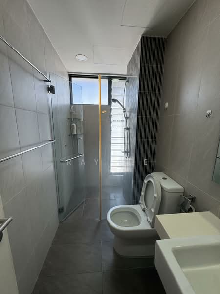 Servis Apartment untuk Disewa di Jaya One Residences - Ray Lee - Bathroom - PropertyGuru.com.my