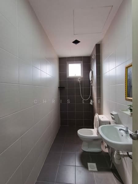 Servis Apartment untuk Disewa di BSP 21 - Chris Lee - Bathroom - PropertyGuru.com.my