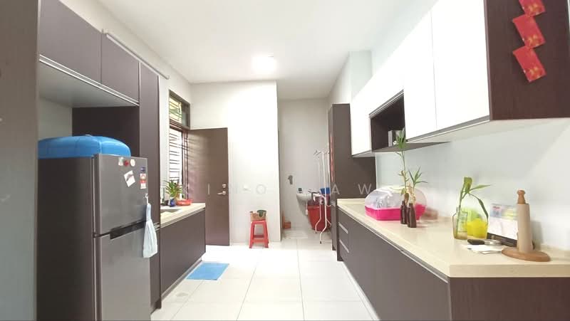 Cluster House for Sale in Taman Sutera Utama (Skudai) - Kino Jaw - Kitchen - PropertyGuru.com.my