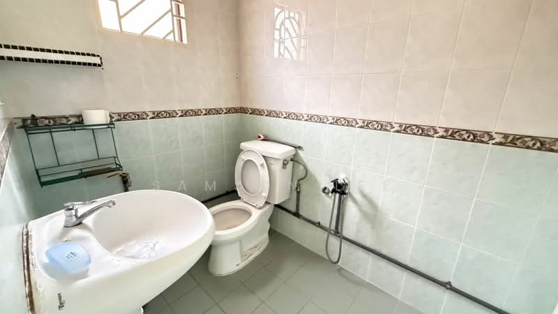 2-storey Terraced House for Sale in Taman Bukit Permai (Kajang) - Samson Lee - Bathroom - PropertyGuru.com.my