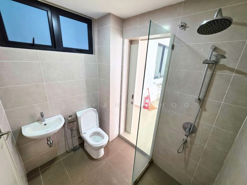 Service Residence for Sale at M Vista - Hai Yang Khoo - Bathroom - PropertyGuru.com.my