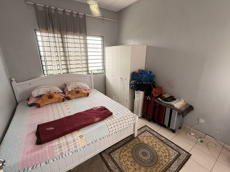 Apartment for Sale at Akasia Apartment @ Setia Alam - Eva Chua - Bedroom - PropertyGuru.com.my