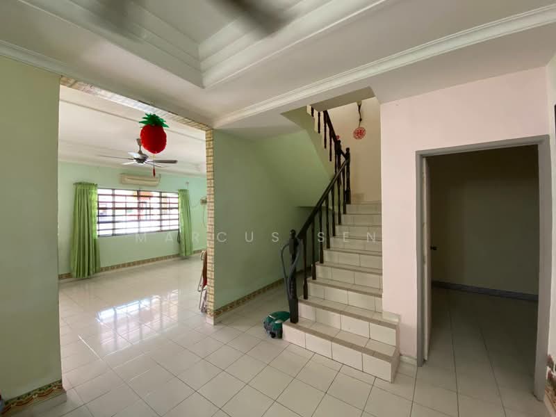 2-storey Terraced House for Sale in Taman Anda (Ipoh) - Marcus Seng - Living Room - PropertyGuru.com.my