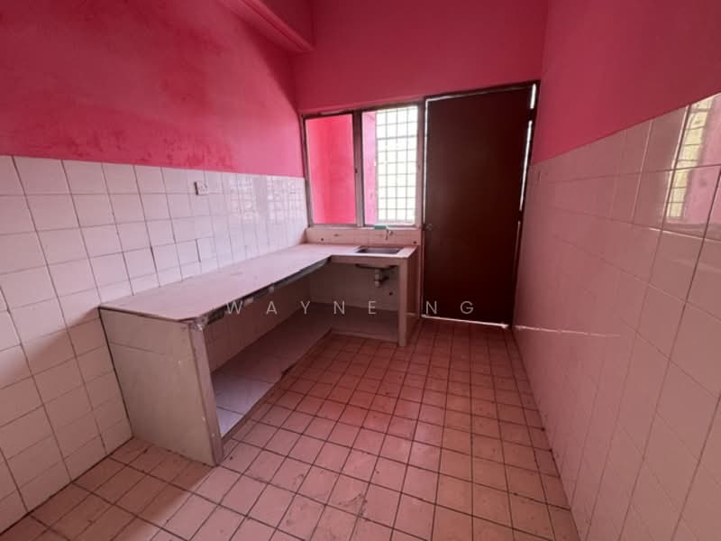 Office for Sale in Taman Bukit Desa (Taman Desa) - Wayne Ng - Kitchen - PropertyGuru.com.my