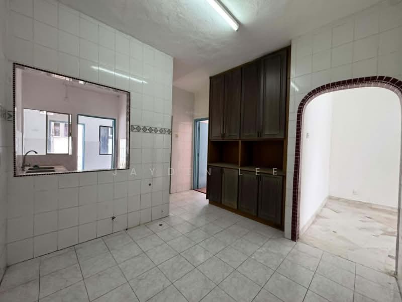 2-storey Terraced House for Sale in BANDAR PUCHONG JAYA (Puchong) - Jayden Lee - Kitchen - PropertyGuru.com.my