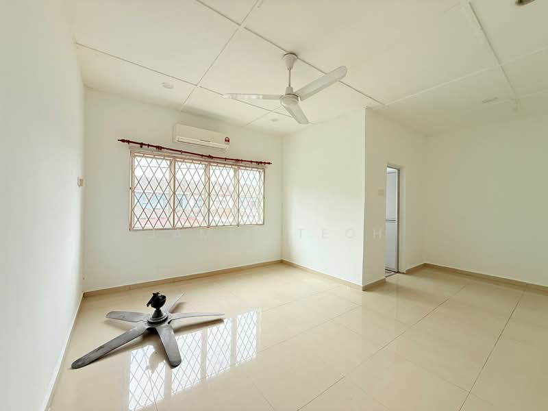 2-storey Terraced House for Sale in Klang (Selangor) - James Teoh - Living Room - PropertyGuru.com.my