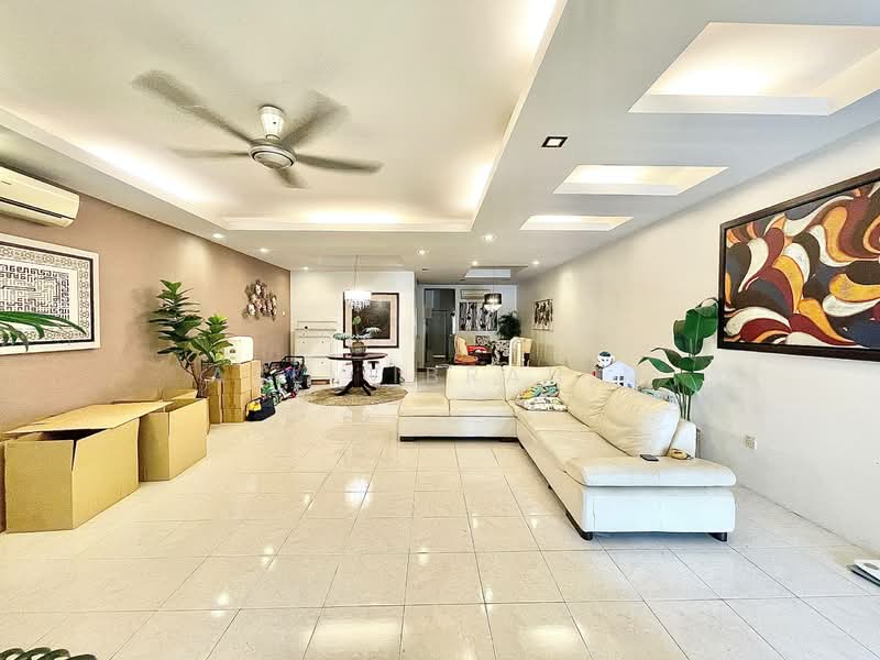 2-storey Terraced House for Sale in Bandar Nusaputra (Puchong) - Azli Ibrahim - Living Room - PropertyGuru.com.my