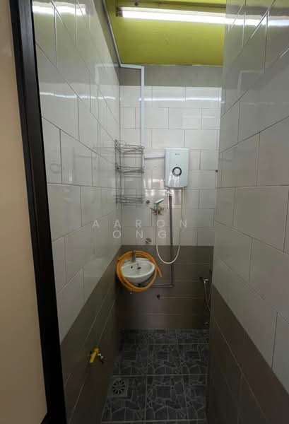 Flat for Sale at Sentul Utama Flat - Aaron Ong - Bathroom - PropertyGuru.com.my