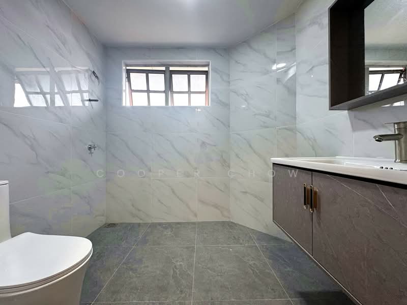 2-storey Terraced House for Sale in Seksyen 17 (Petaling Jaya) - Cooper Chow - Bathroom - PropertyGuru.com.my