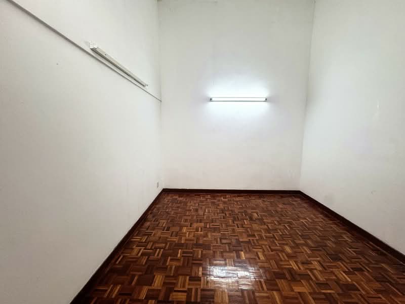 2-storey Terraced House for Sale in Seksyen 17 (Petaling Jaya) - Cooper Chow - Interior - PropertyGuru.com.my